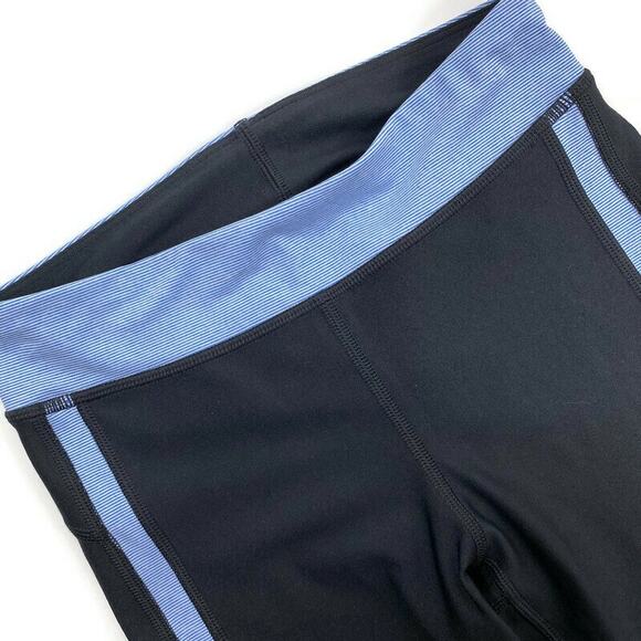 Under Armour Heatgear Capri Leggings 18" Sport Black Blue Stripe Womens Sz XS - Picture 3 of 8
